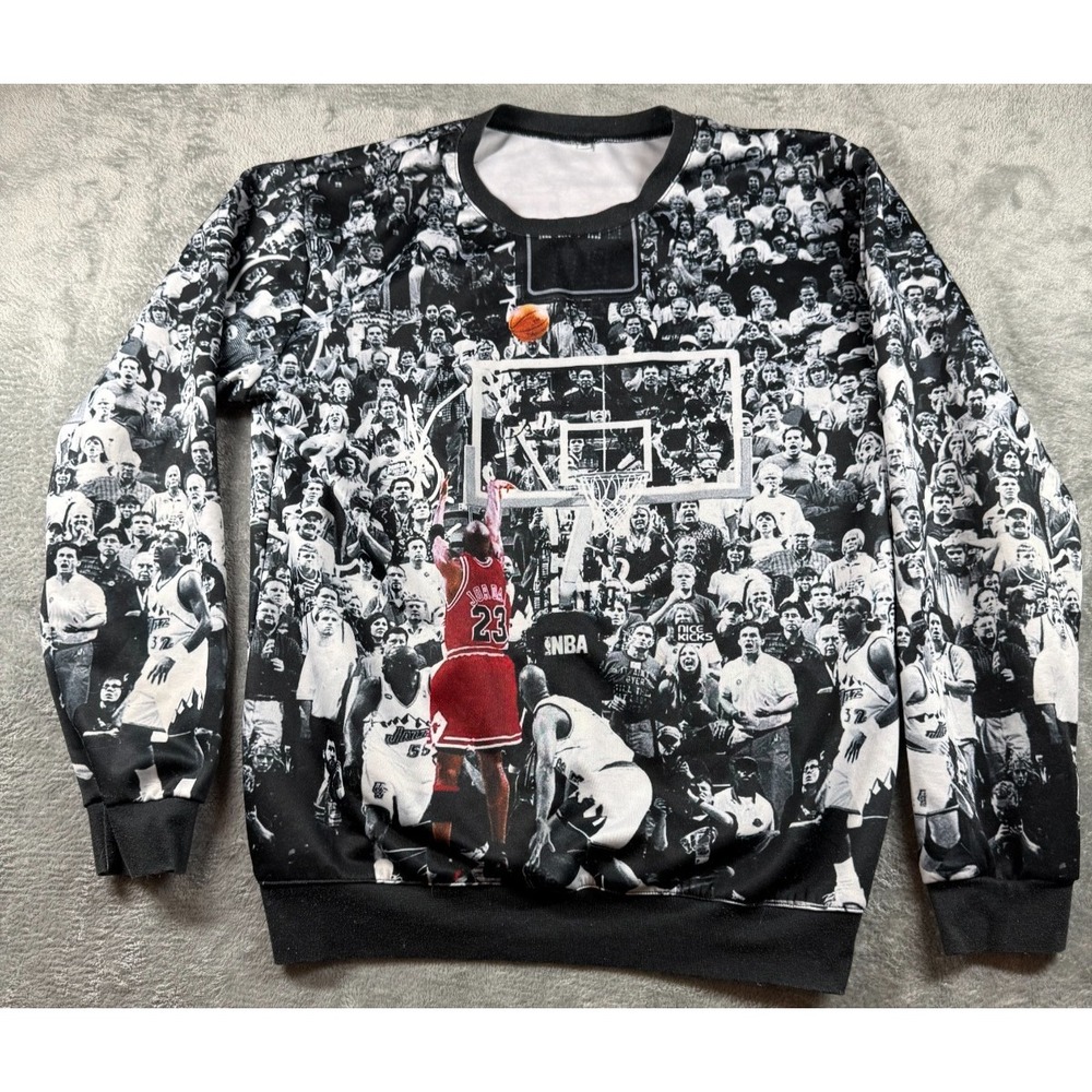 Michael Jordan 23 Chicago Bulls The Shot Graphic Crewneck Sweatshirt Size XL